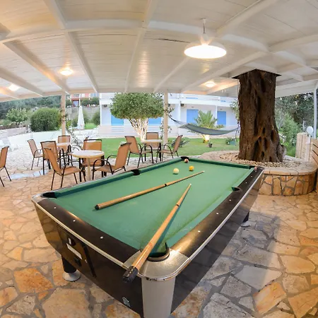 Olive Grove Apartment
